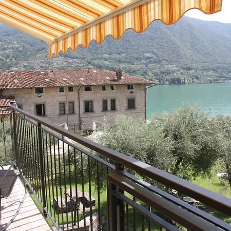 La Dimora Dei Pescatori Monteisola Apartment Monte Isola Exterior photo